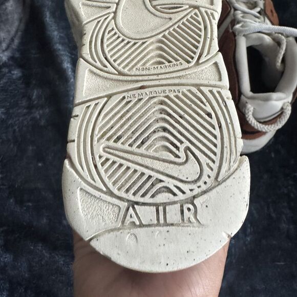Nike Air More Uptempo Shoes Youth Size 2Y Basketball Suede DZ5322-001 - Picture 14 of 16